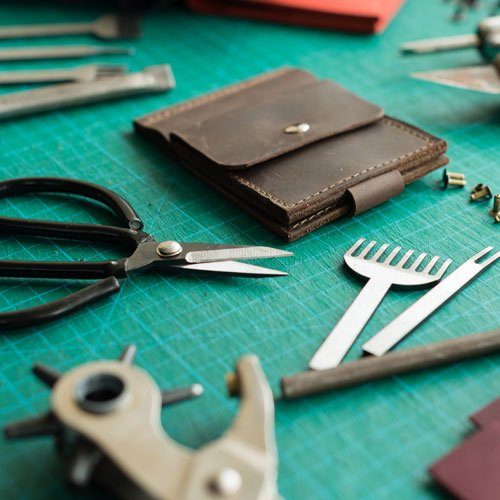 Materiales para hacer carteras y bolsos de cuero artesanales